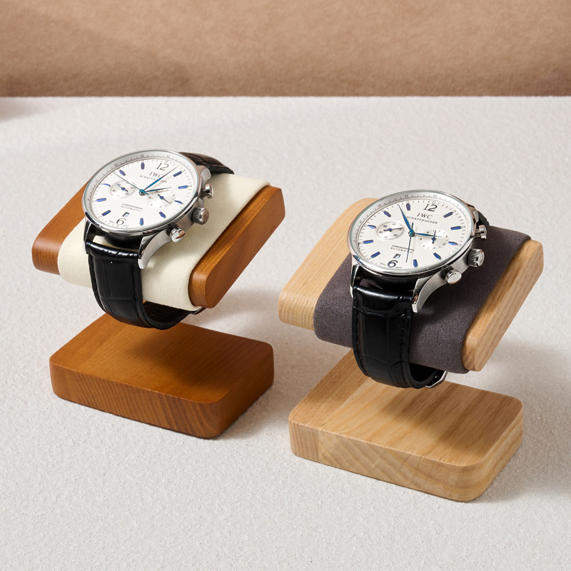 Oirlv Walnut Wooden Watch Stan - Jewelry And Watches Inc 评论和价格